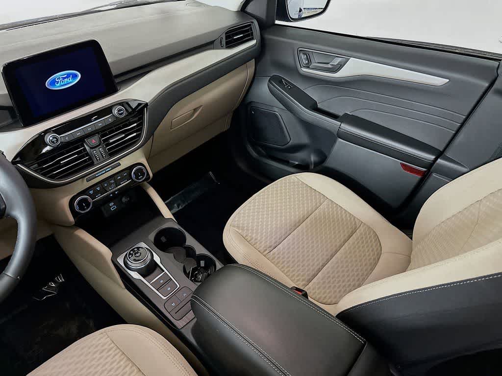 Thumbnail: 2022 Ford Escape - 11