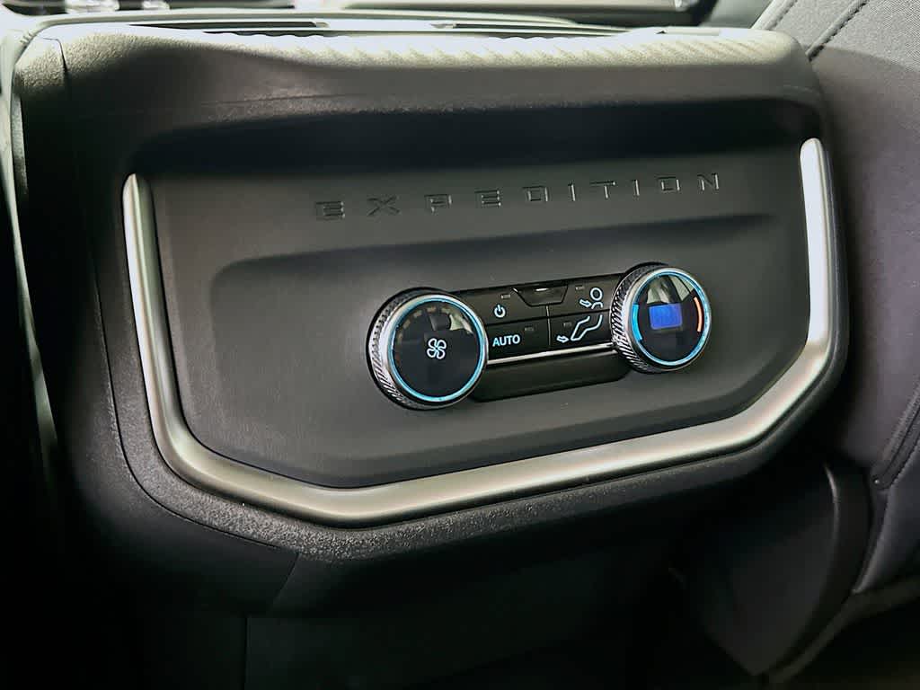 Thumbnail: 2026 Ford Expedition - 13