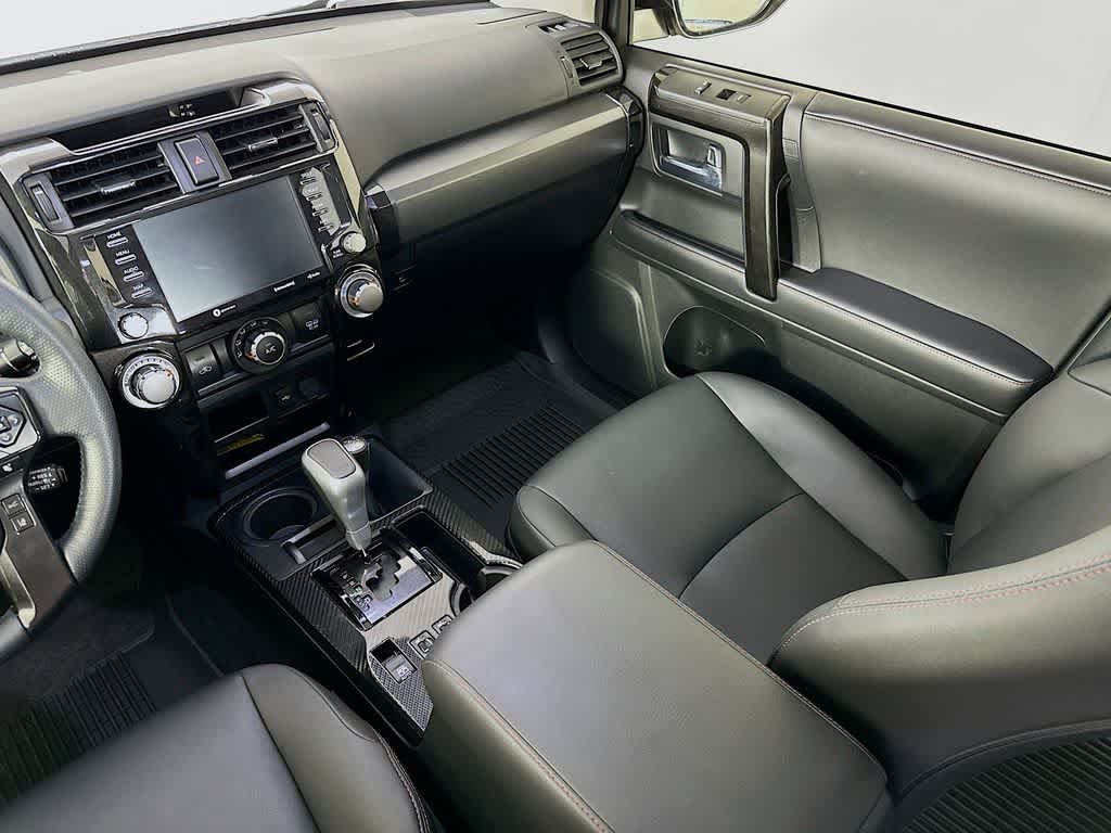 2024 Toyota 4Runner TRD Off Road 11
