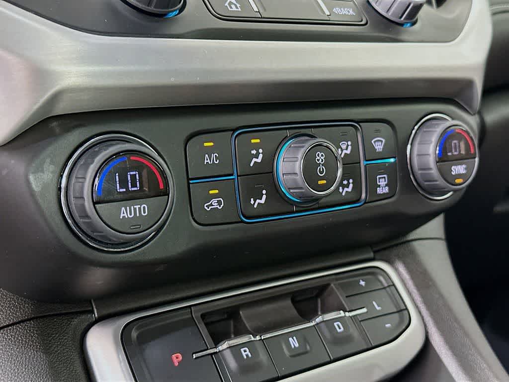 Thumbnail: 2023 GMC Acadia - 18