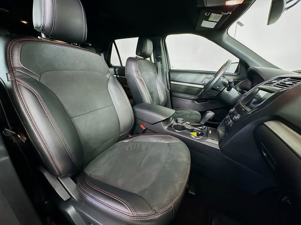 Thumbnail: 2019 Ford Explorer - 15