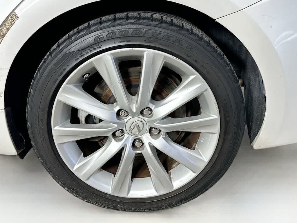 2016 Lexus IS 200t 8