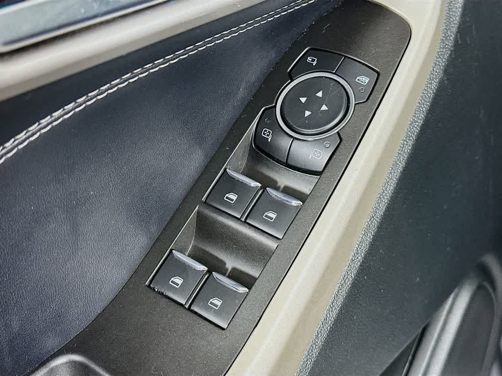 Thumbnail: 2021 Ford Explorer - 29