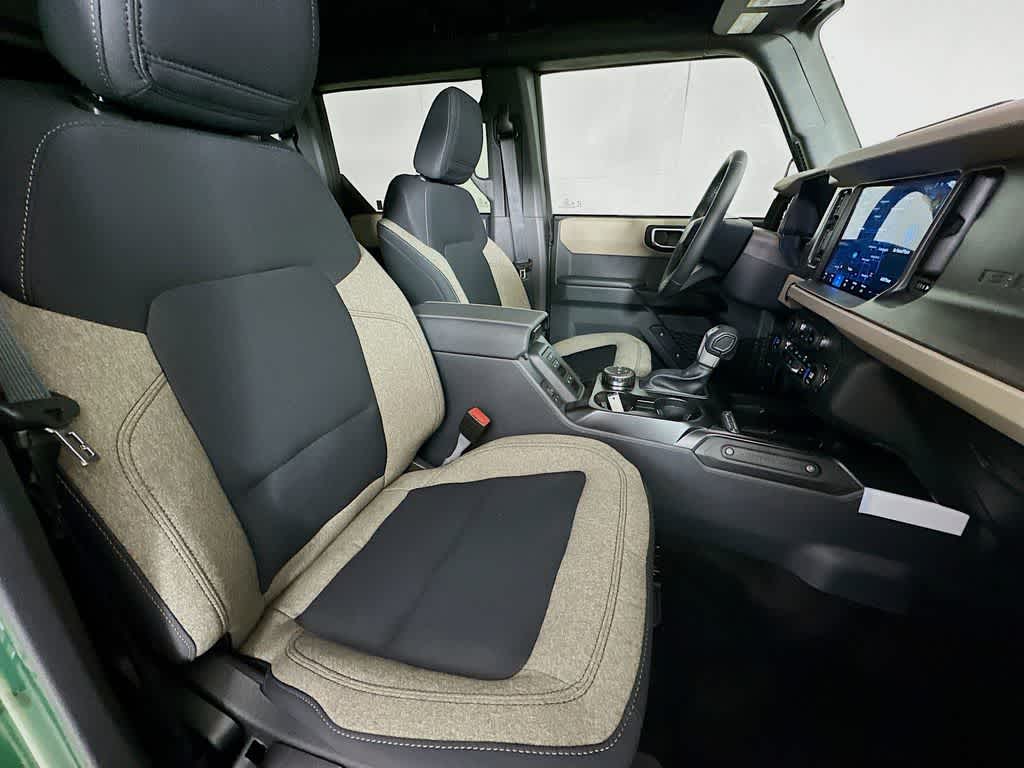 Thumbnail: 2025 Ford Bronco - 15