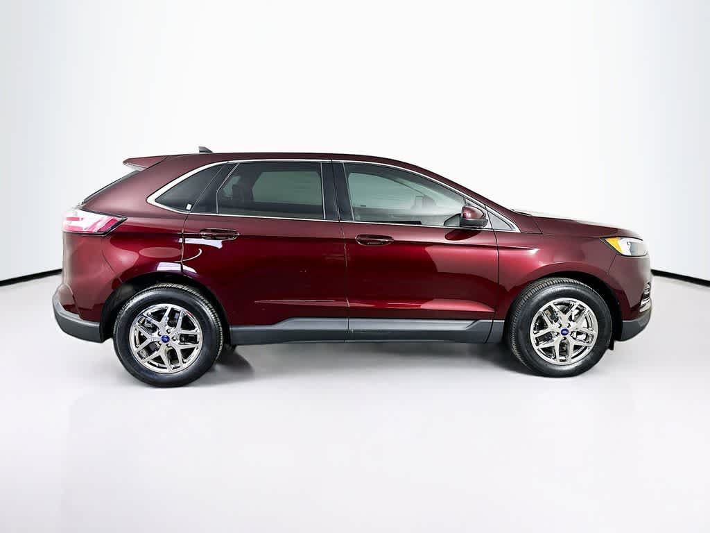 Thumbnail: 2022 Ford Edge - 26