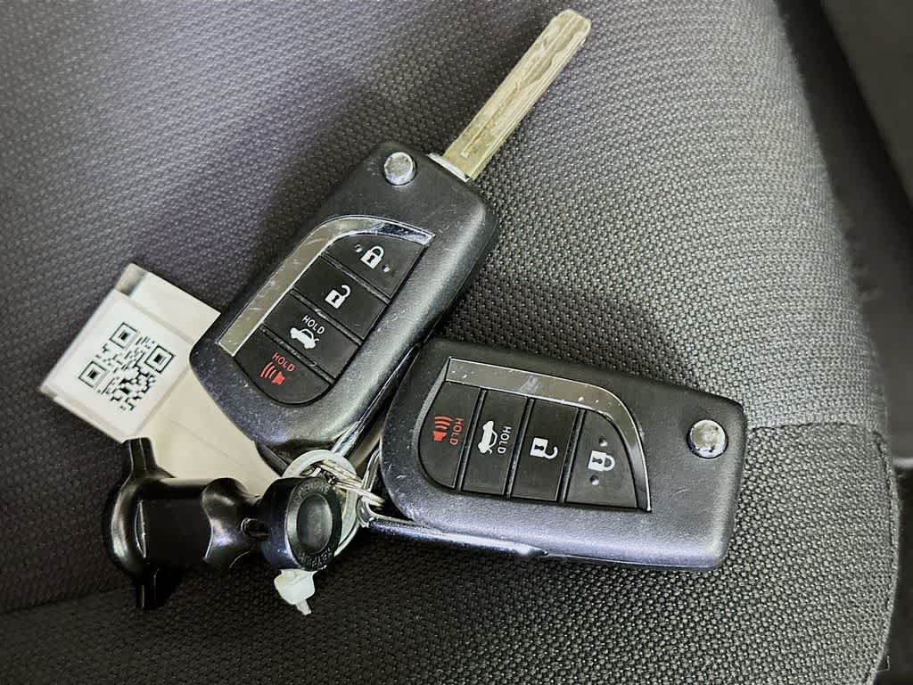 Thumbnail: 2025 Toyota Corolla - 21