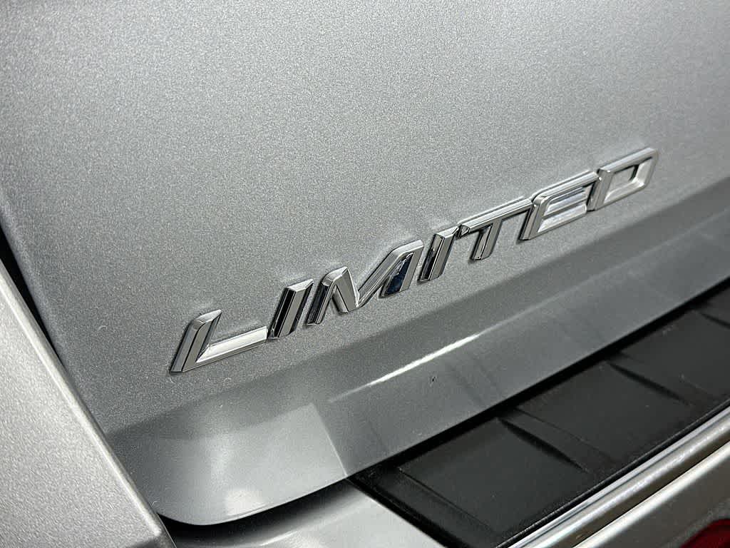 Thumbnail: 2023 Ford Explorer - 7