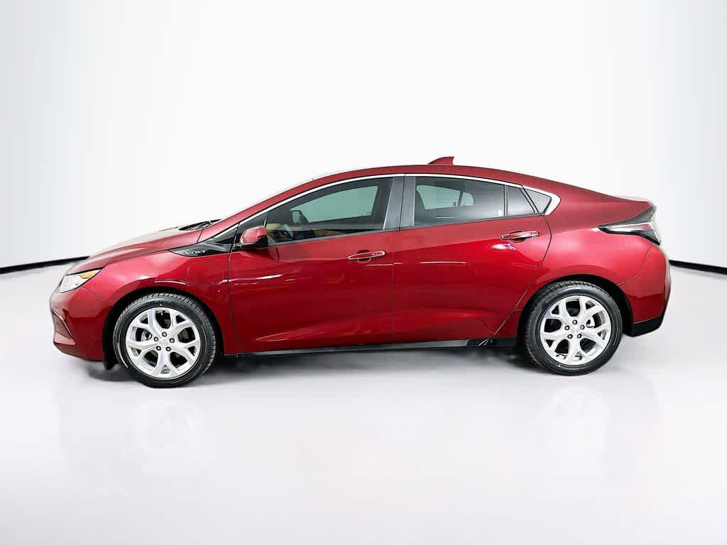 Thumbnail: 2017 Chevrolet Volt - 3