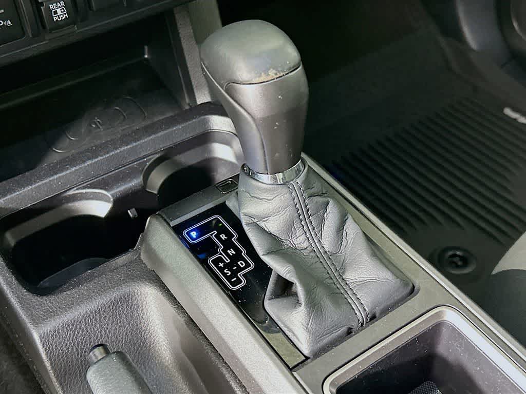 Thumbnail: 2021 Toyota Tacoma - 18