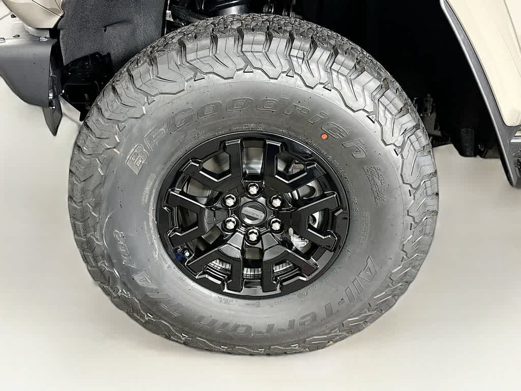 Thumbnail: 2026 Ford Bronco - 8