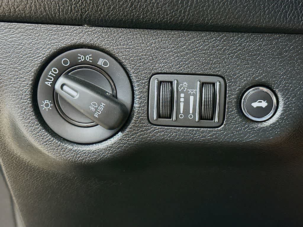 Thumbnail: 2018 Dodge Challenger - 26