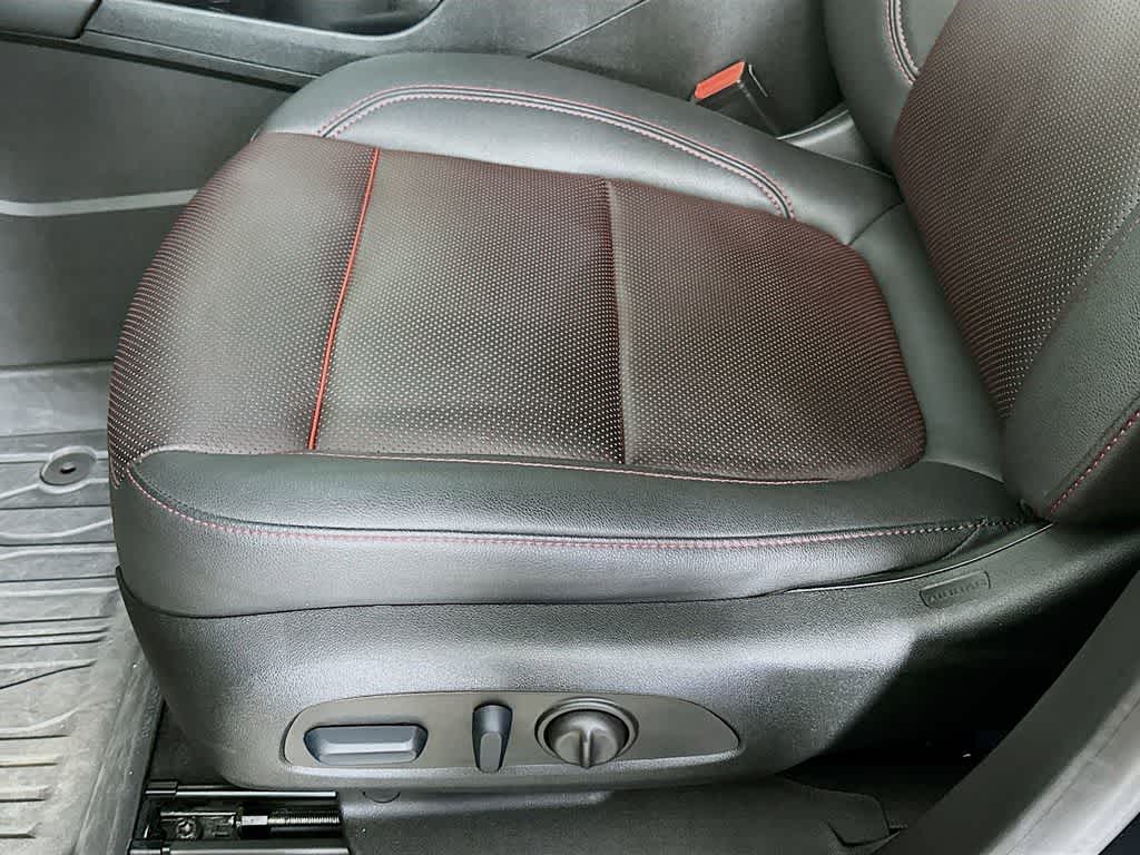 Thumbnail: 2023 Chevrolet Blazer - 31