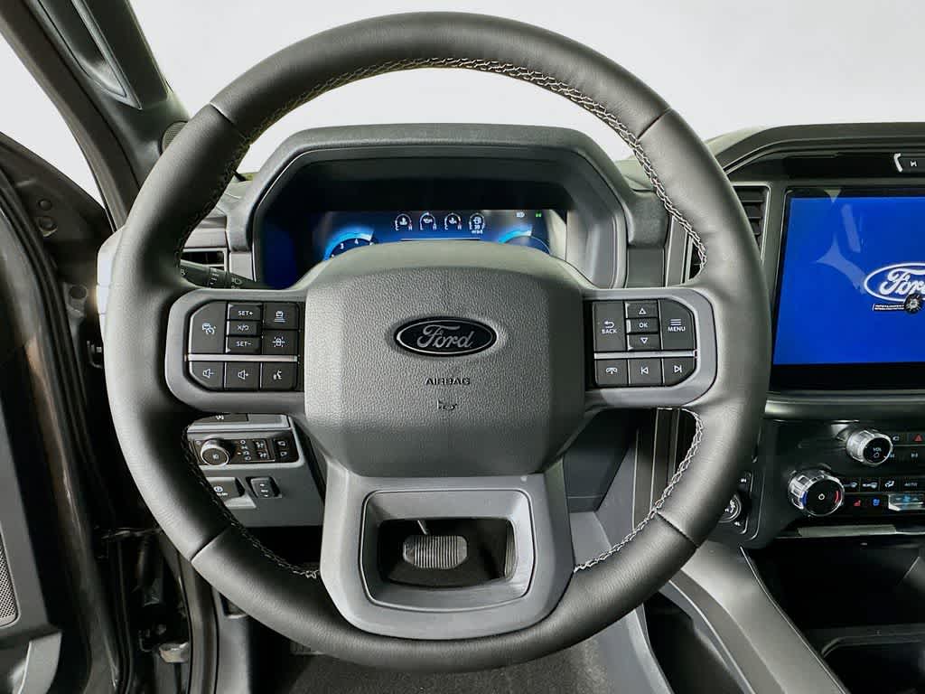 2025 Ford F-150 Lariat 16