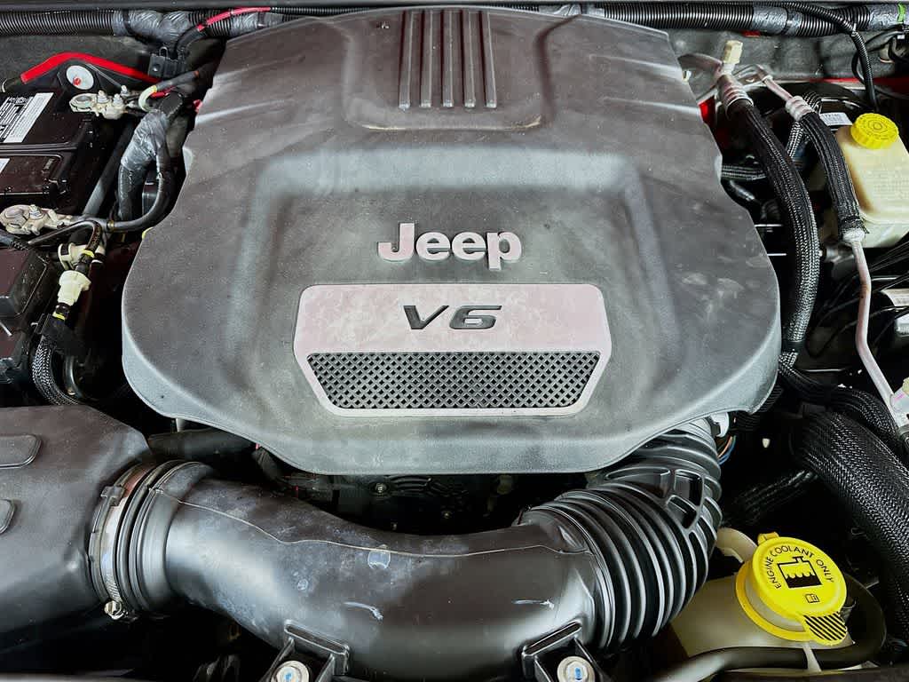 Thumbnail: 2015 Jeep Wrangler - 9