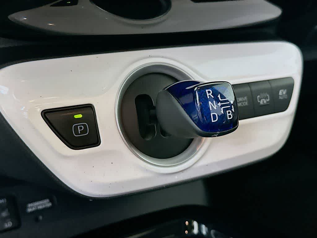 Thumbnail: 2019 Toyota Prius Prime - 18