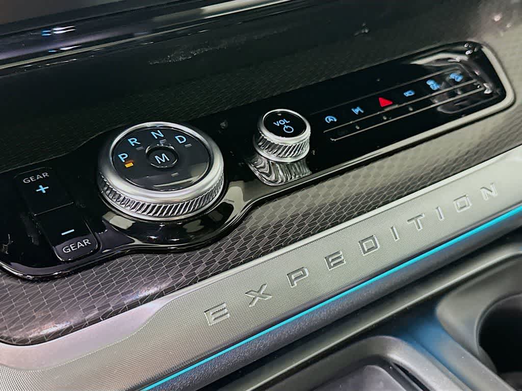 Thumbnail: 2026 Ford Expedition - 18