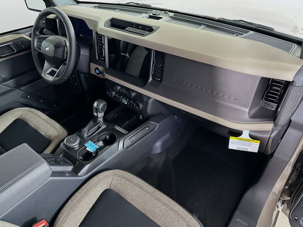 Thumbnail: 2025 Ford Bronco - 32