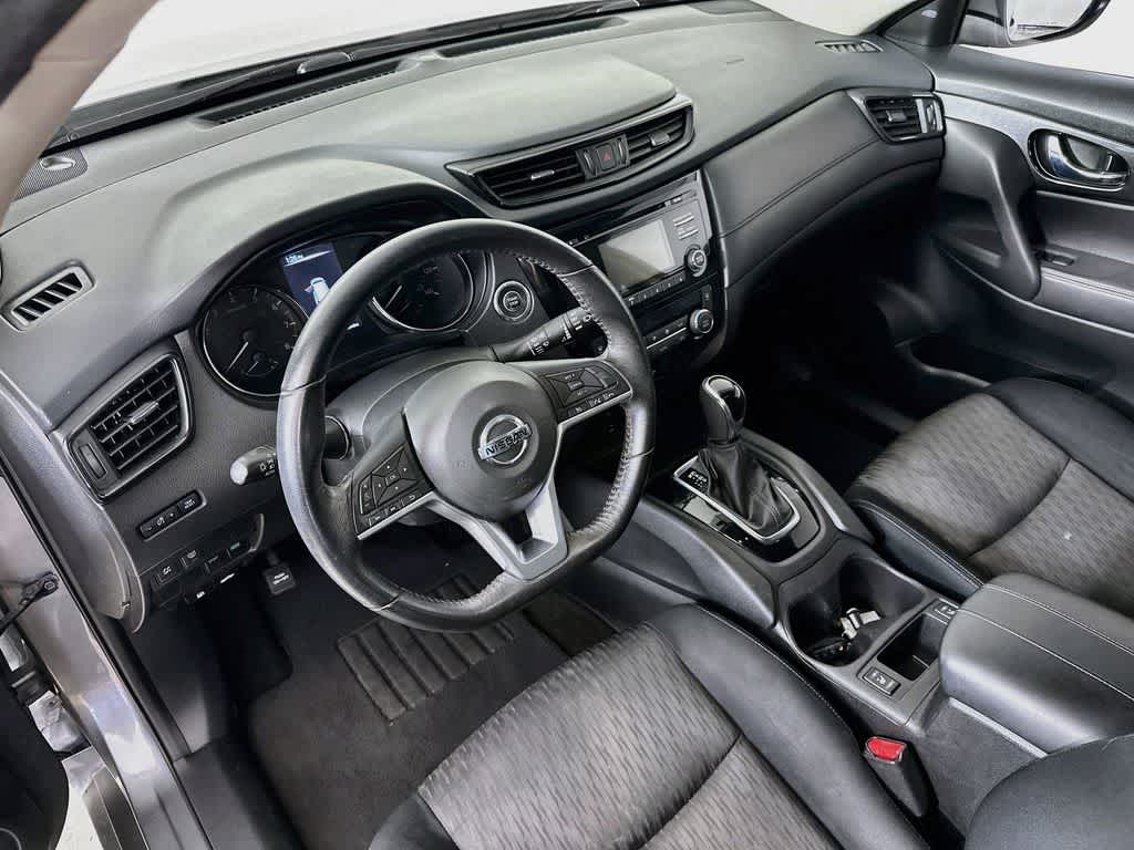 Thumbnail: 2017 Nissan Rogue - 2