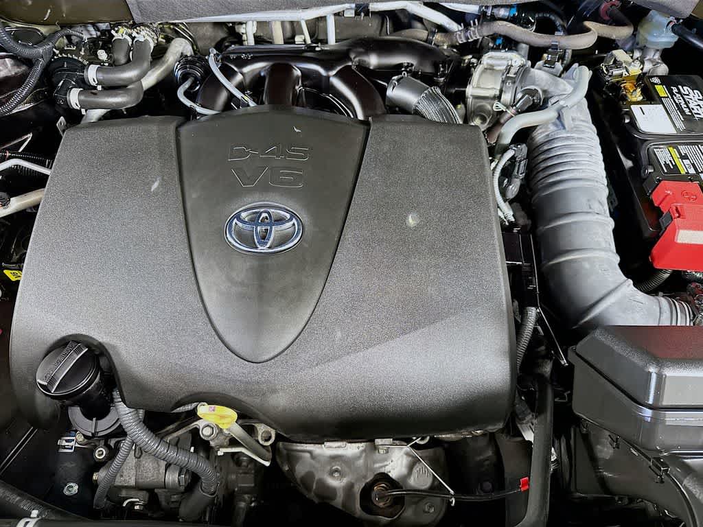Thumbnail: 2021 Toyota Highlander - 9