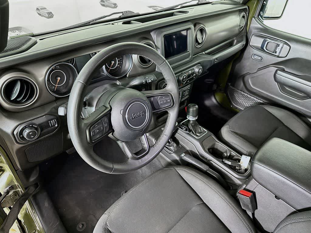 Thumbnail: 2023 Jeep Gladiator - 2