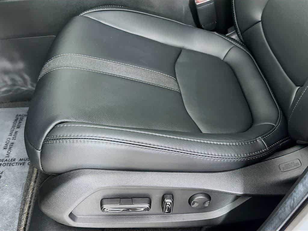 2025 Honda Pilot Touring 30