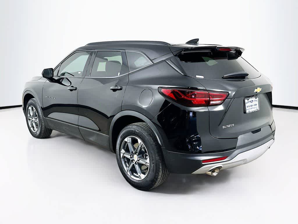Thumbnail: 2023 Chevrolet Blazer - 4