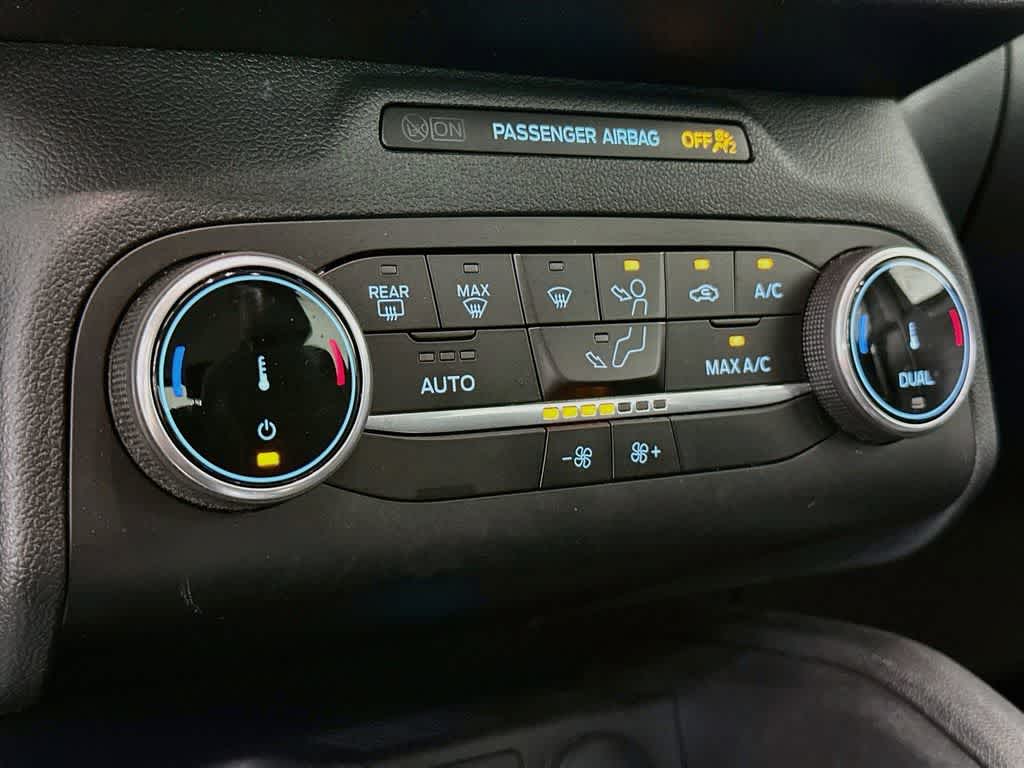 Thumbnail: 2023 Ford Escape - 18