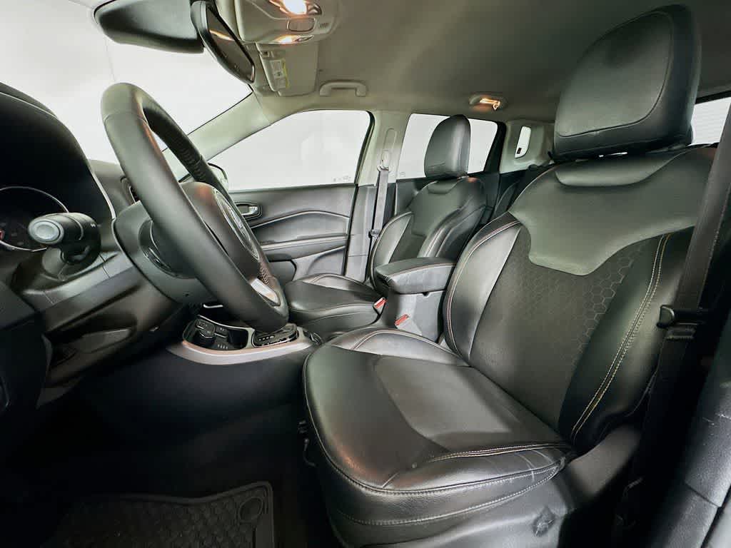 Thumbnail: 2018 Jeep Compass - 12