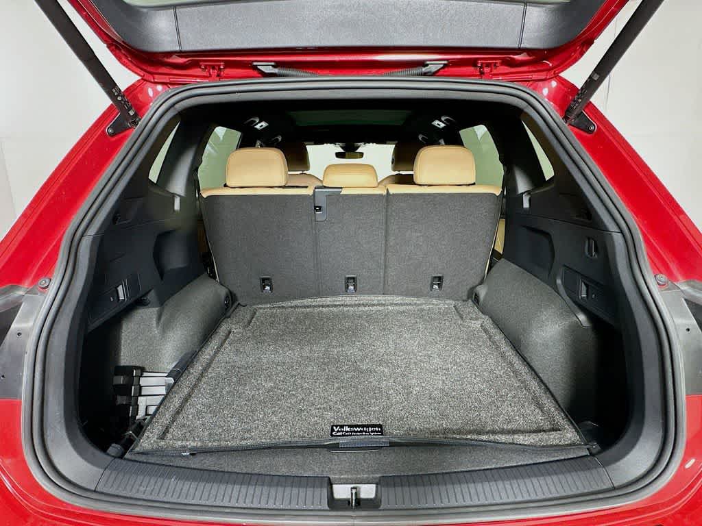 Thumbnail: 2024 Volkswagen Tiguan - 21