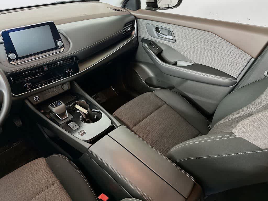 Thumbnail: 2022 Nissan Rogue - 11