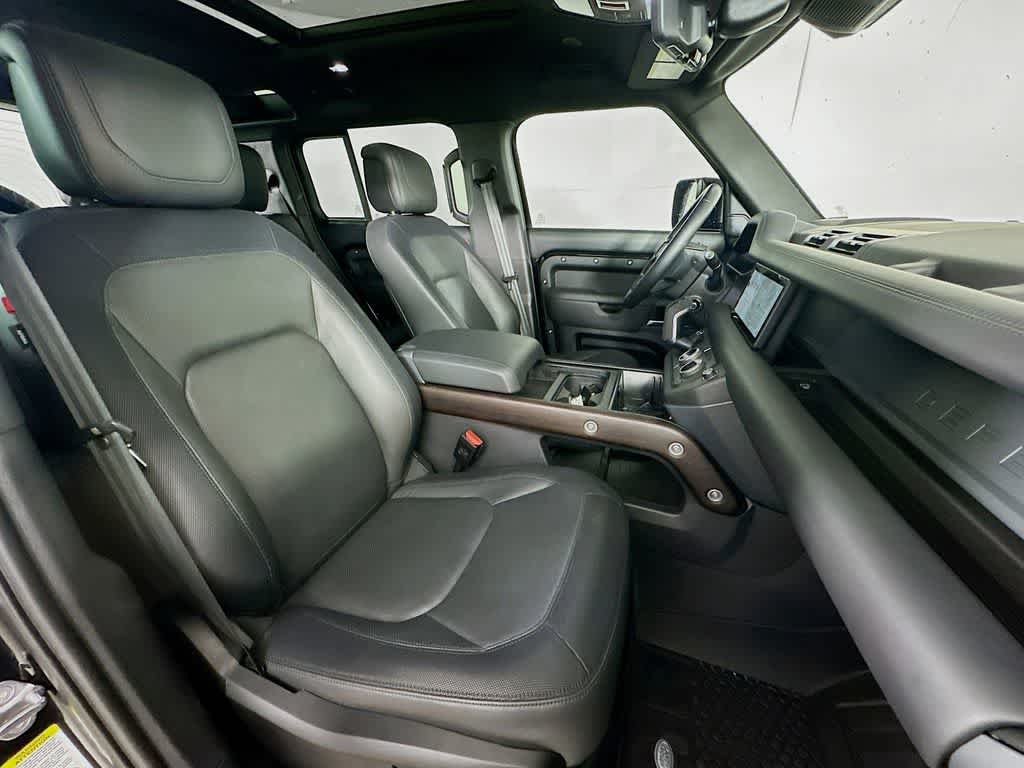 Thumbnail: 2024 Land Rover Defender - 15