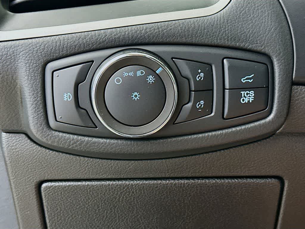 Thumbnail: 2022 Ford Edge - 27