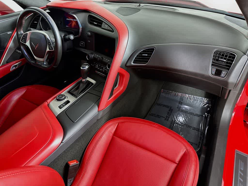 Thumbnail: 2015 Chevrolet Corvette - 32