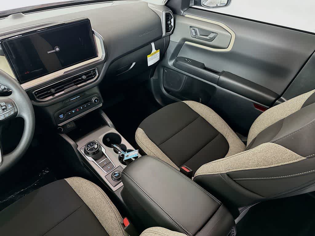 Thumbnail: 2025 Ford Bronco Sport - 12