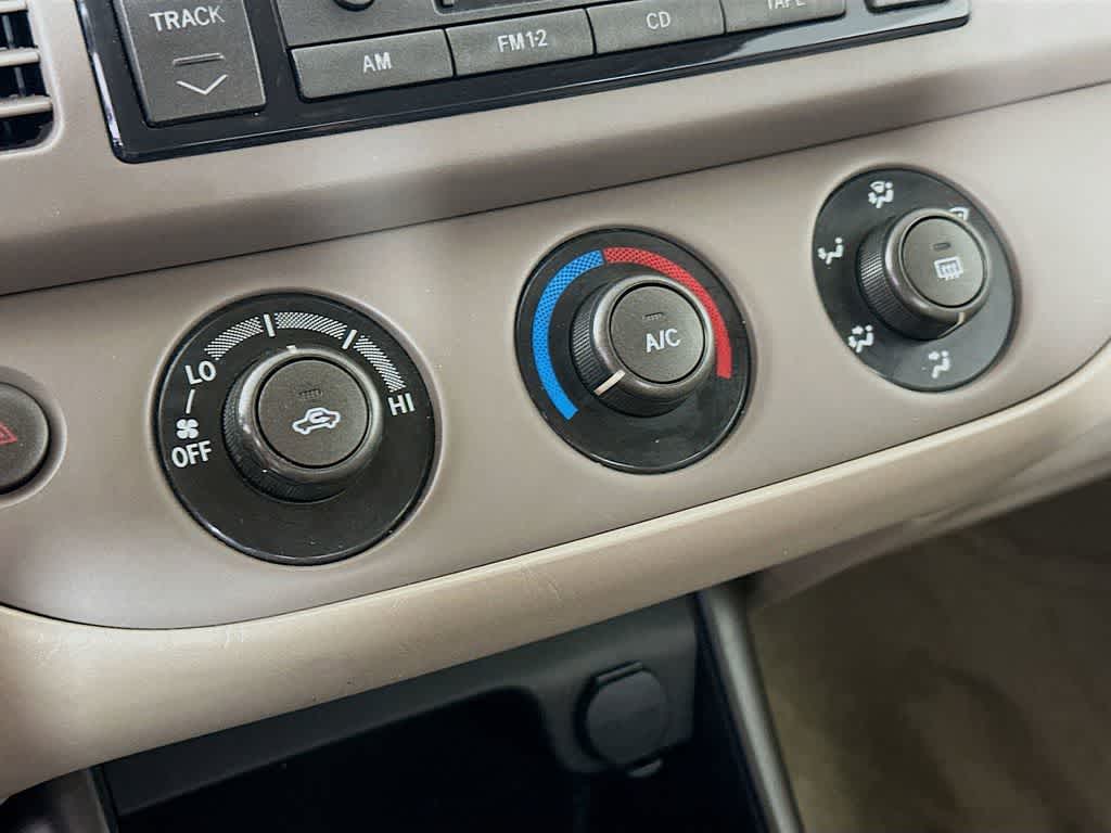 Thumbnail: 2003 Toyota Camry - 17