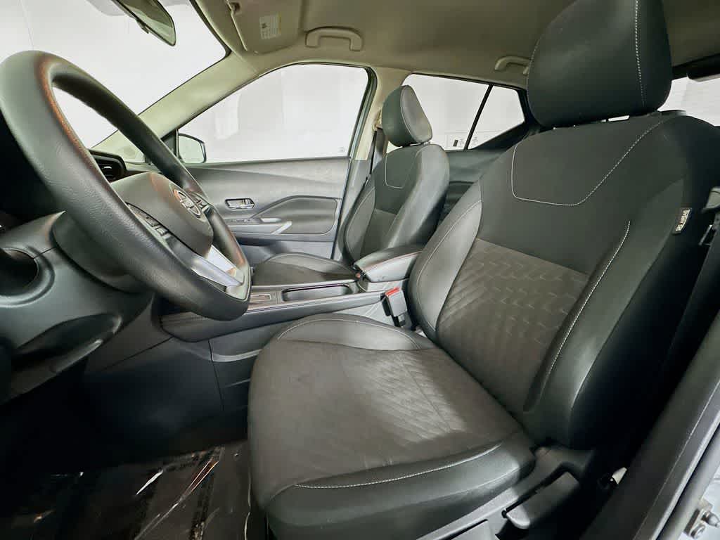 Thumbnail: 2023 Nissan Kicks - 12