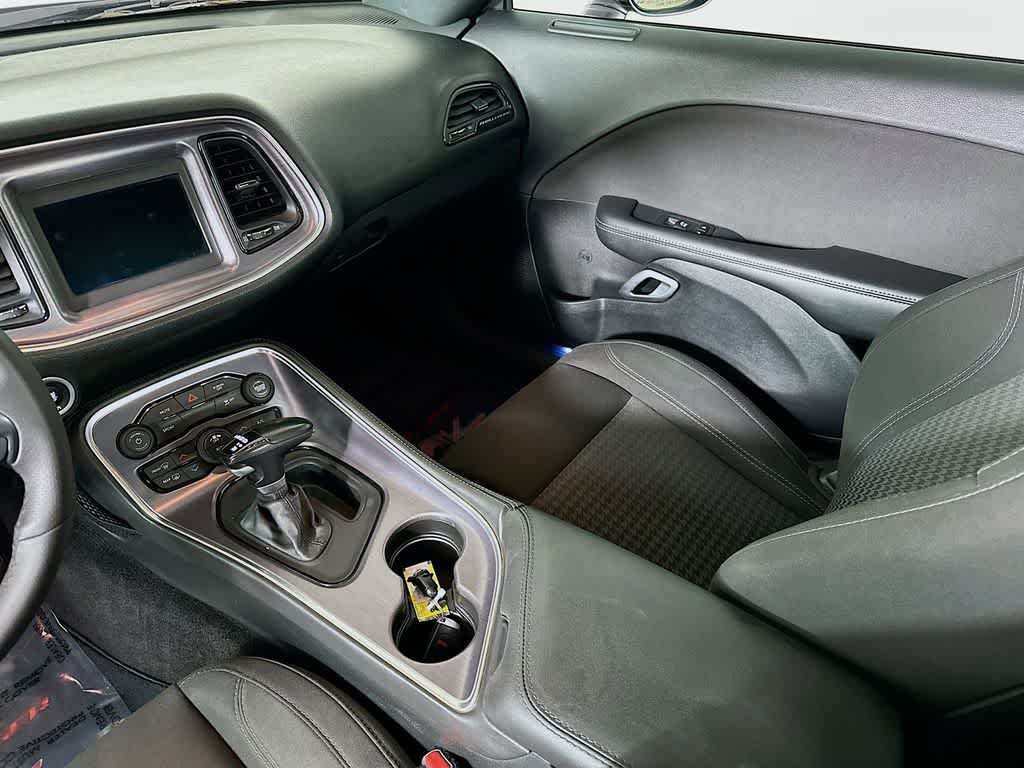 Thumbnail: 2018 Dodge Challenger - 11