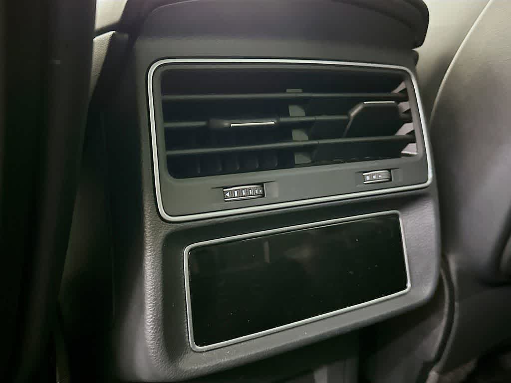 Thumbnail: 2021 Audi SQ7 - 13