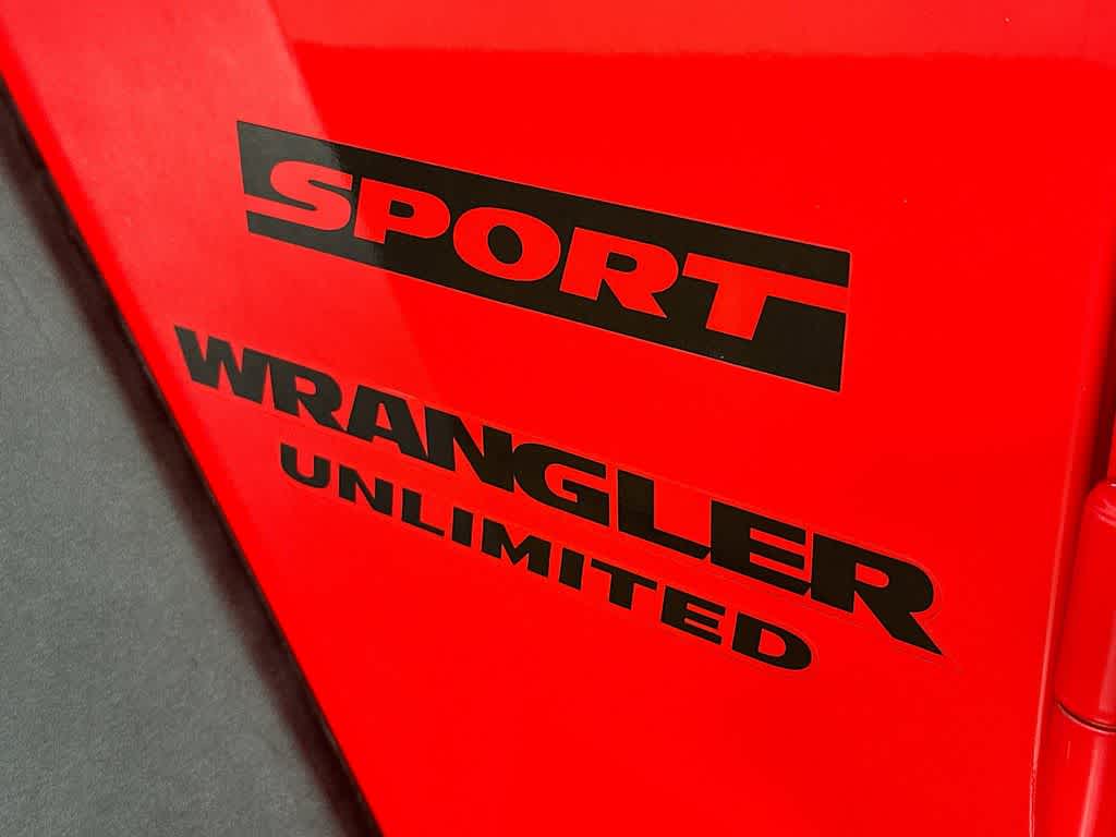 Thumbnail: 2015 Jeep Wrangler - 7