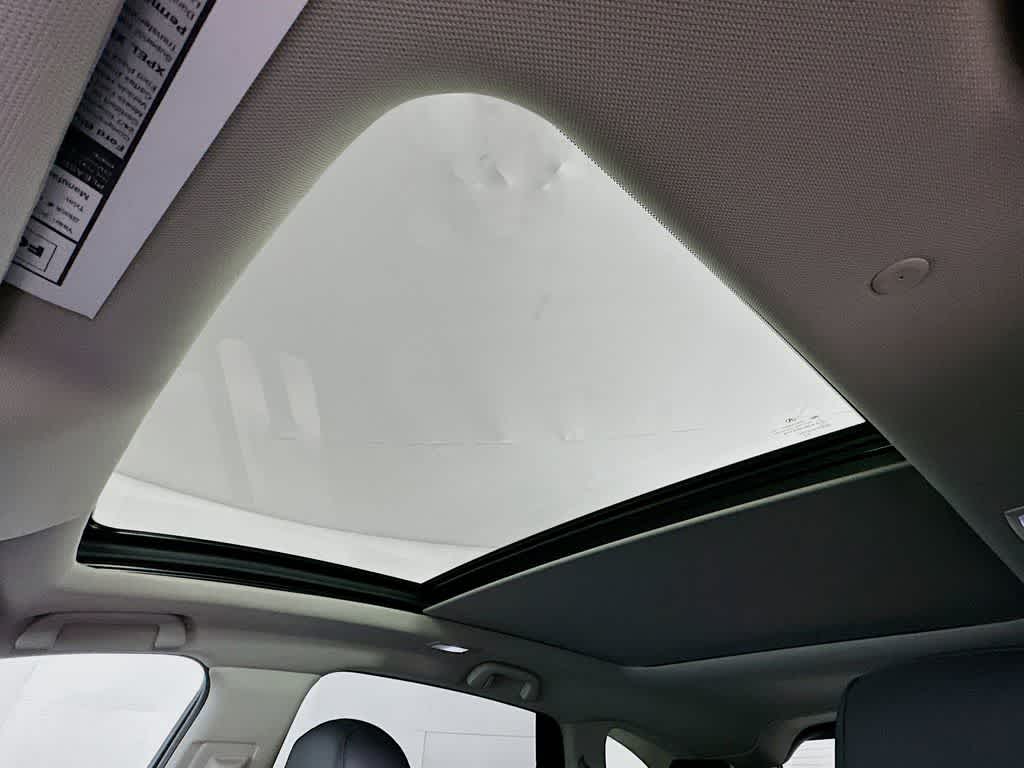 Thumbnail: 2023 Acura RDX - 30