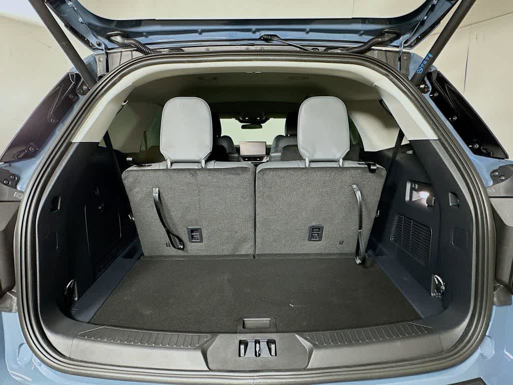 Thumbnail: 2026 Ford Explorer - 21