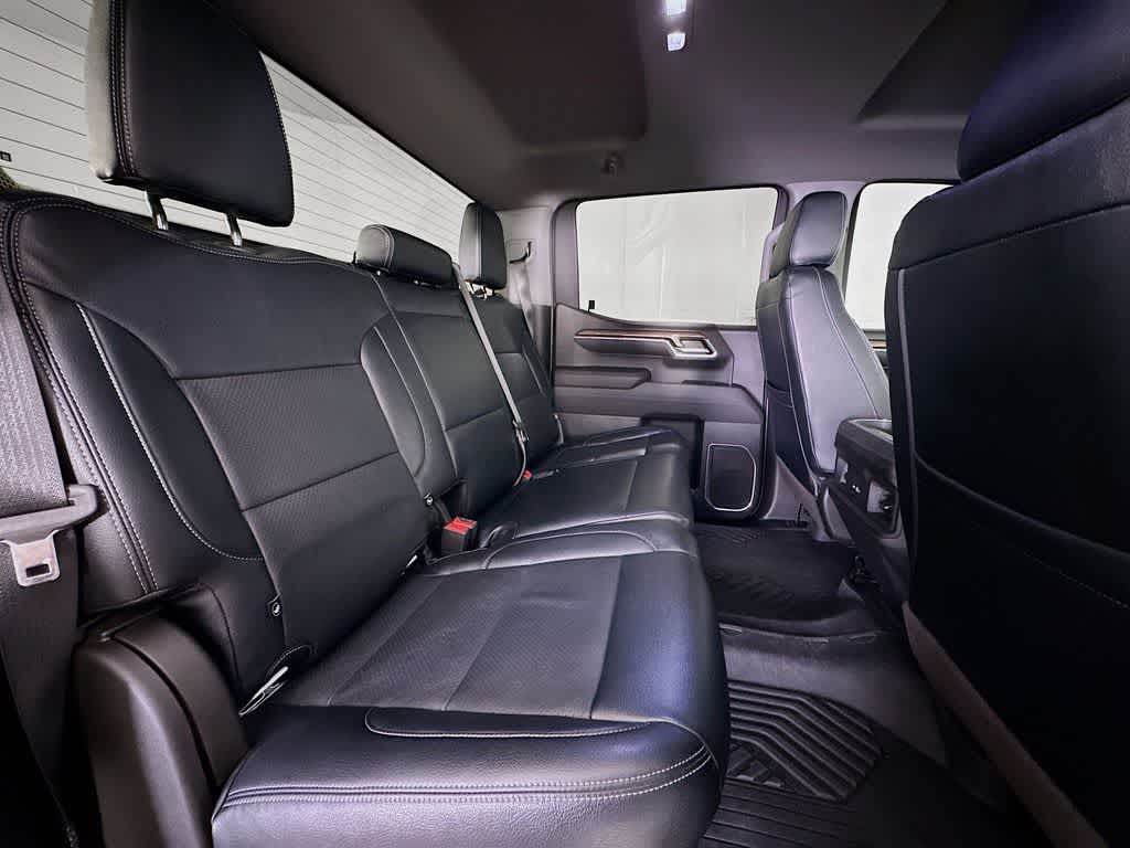 Thumbnail: 2022 Chevrolet Silverado 1500 - 30