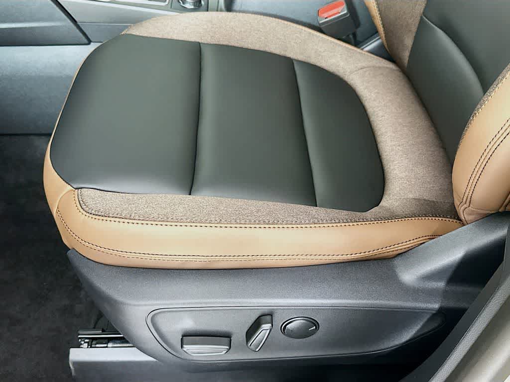 Thumbnail: 2025 Ford Bronco Sport - 31