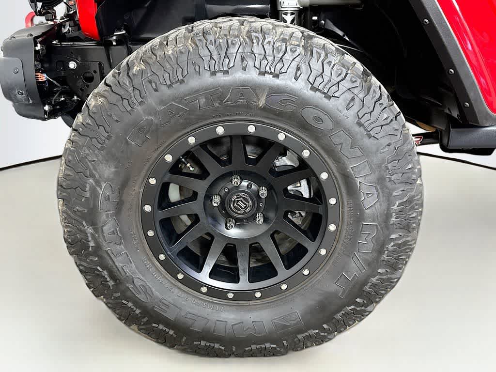 Thumbnail: 2022 Jeep Wrangler - 8