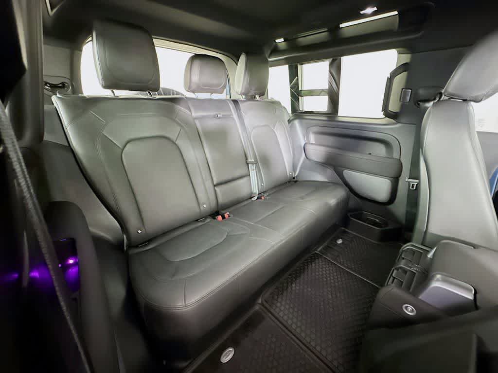 Thumbnail: 2023 Land Rover Defender - 32