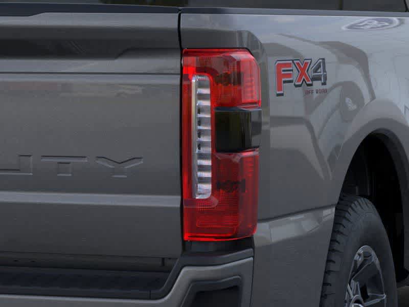 2025 Ford F-350  21