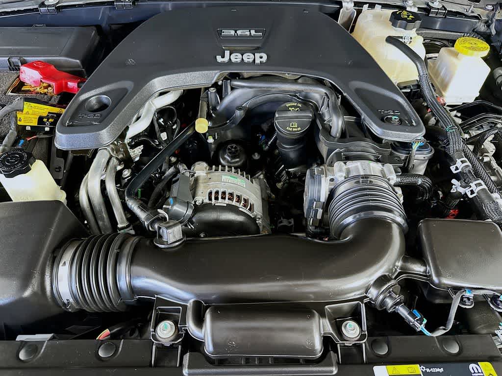 Thumbnail: 2021 Jeep Gladiator - 9