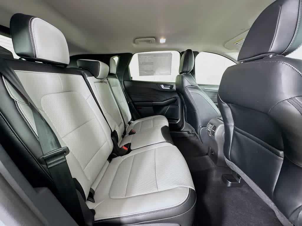 Thumbnail: 2025 Ford Escape - 30