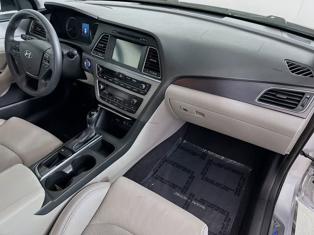 Thumbnail: 2016 Hyundai Sonata - 32