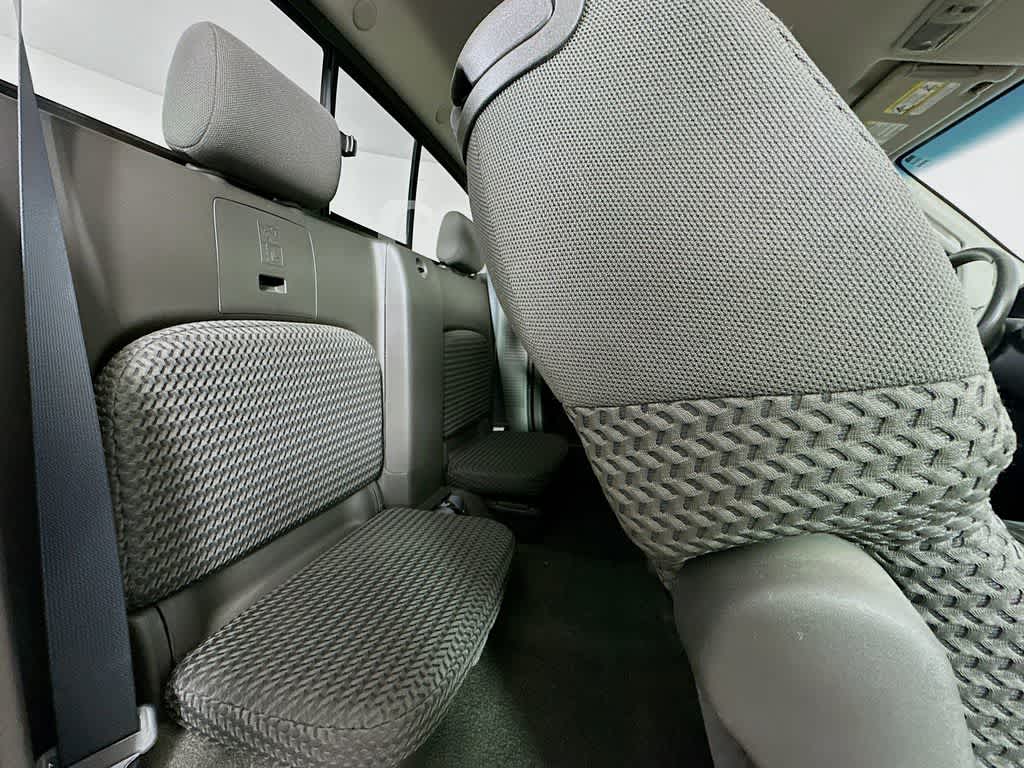 Thumbnail: 2010 Nissan Frontier - 27